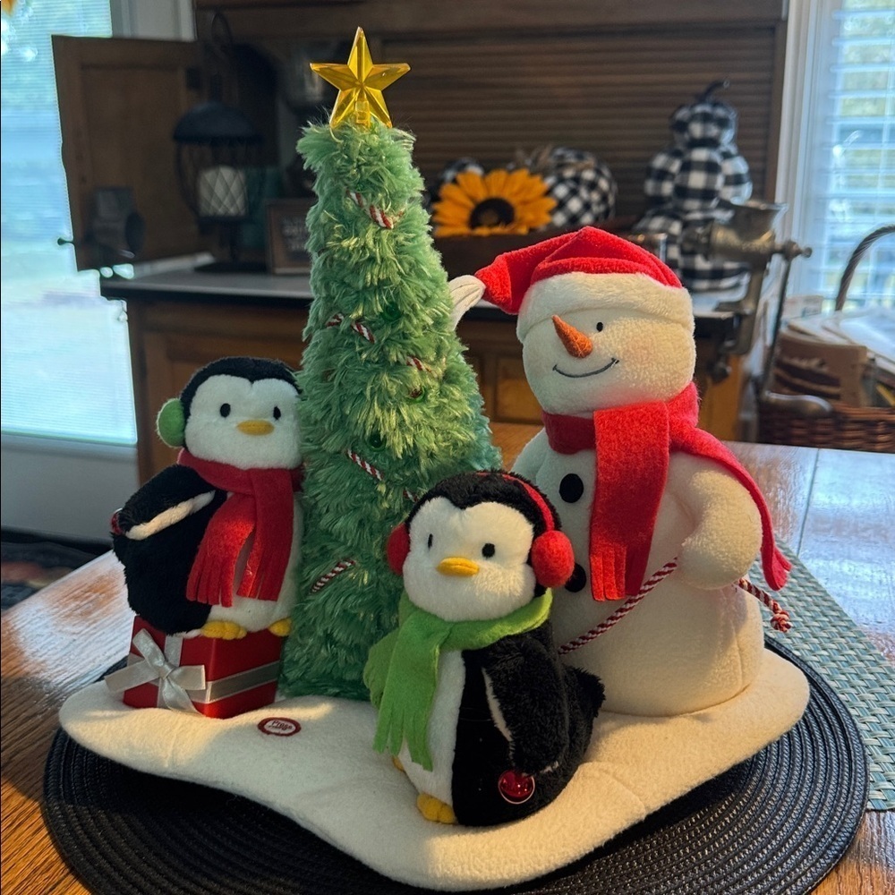 Vintage Hallmark Jingle Pals Very Merry Trio Musical Light Up Snowman Penguins